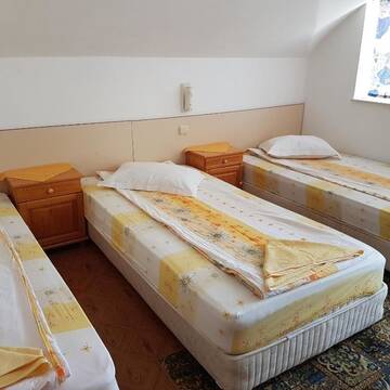 Фото номера Апартаменты с видом на море Гостевой дом Guest House Markovi г. Равда 2