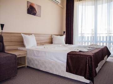 Фото Отель Ivian Family Hotel г. Равда 1