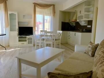 Фото номера Апартаменты с 1 спальней и балконом Апарт-отели Villa Livia - Guest Apartments г. Равда 10