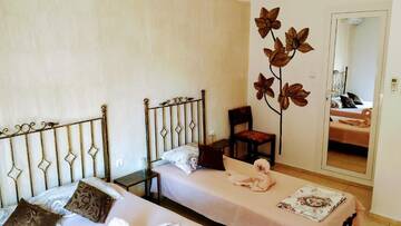 Фото номера Трехместный номер с террасой Гостевой дом Dracena Guesthouse г. Равда 4