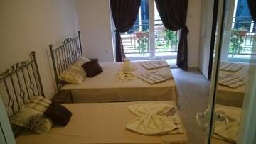 Фото номера Трехместный номер с террасой Гостевой дом Dracena Guesthouse г. Равда 2