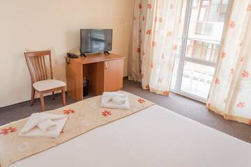 Фото номера Одноместный номер с балконом Отель Hotel Eva г. Равда 20