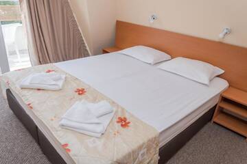 Фото номера Семейный номер-студио Отель Hotel Eva г. Равда 13