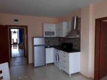 Фото номера Апартаменты с 2 спальнями Апарт-отели Apart Hotel Ravda г. Равда 4