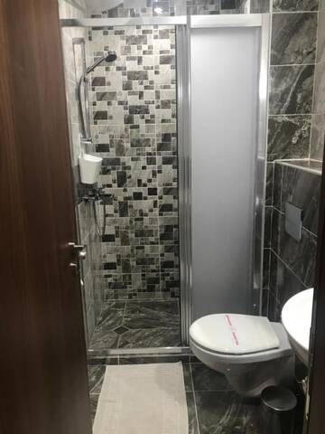 Фото номера Апартаменты Делюкс с видом на море Апарт-отели Apartcomplex Golden Bay г. Равда 5