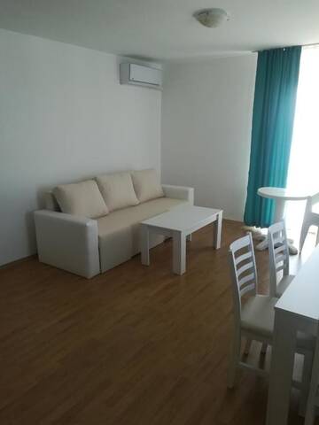 Фото номера Апартаменты с видом на море Апарт-отели Apartment Rutland г. Равда 7