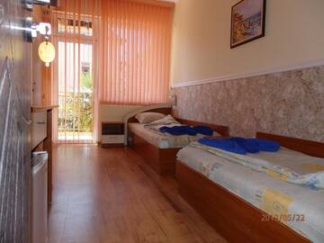 Фото номера Двухместный номер с балконом Гостевой дом Guest house Napoli г. Равда 18
