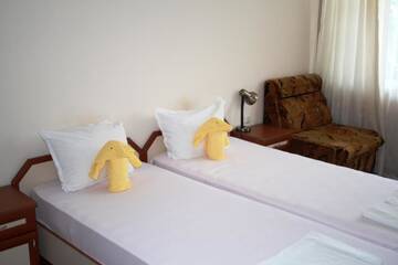 Фото номера Трехместный номер Гостевой дом Zoya Guest House г. Равда 23