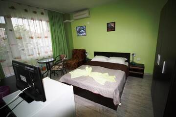 Фото номера Двухместный номер с 1 кроватью Гостевой дом Zoya Guest House г. Равда 8
