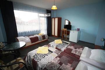 Фото номера Трехместный номер Гостевой дом Zoya Guest House г. Равда 33